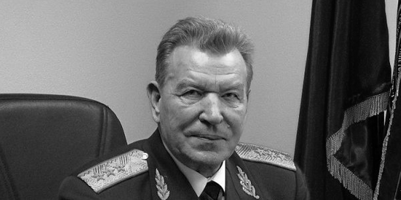 Служба ВМК организовала похороны генерал-полковника Николая Антошкина