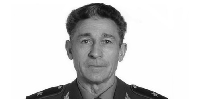 Служба ВМК организовала похороны генерал-майора Валентина Силуянова